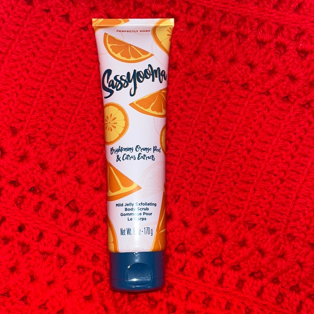 Perfectly Posh Sassyooma Body Scrub